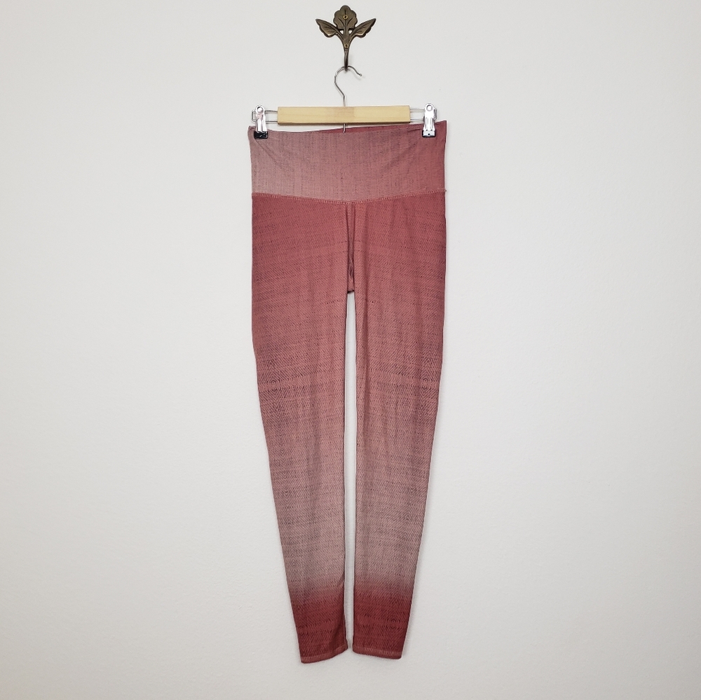 Niyama Sol Red Printed High Rise Leggings Wlmens Size Medium